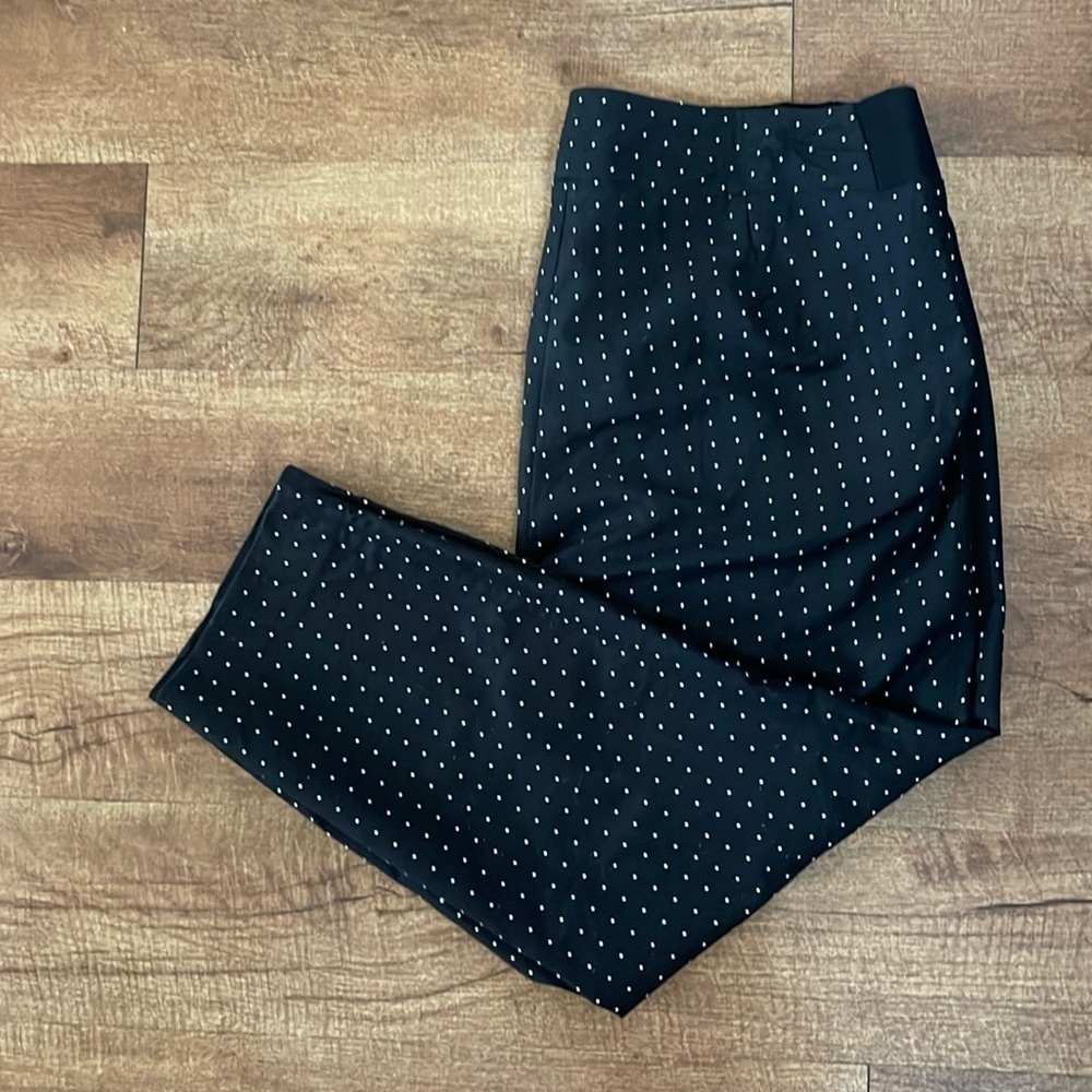 Investments black and white polka dot pants. Size 18W.